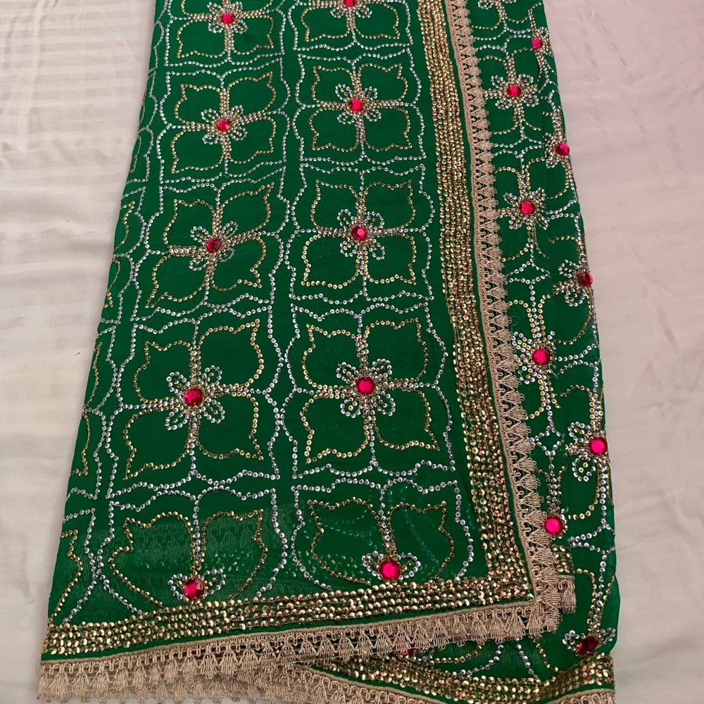 30% off bundle Indian sari/saree
